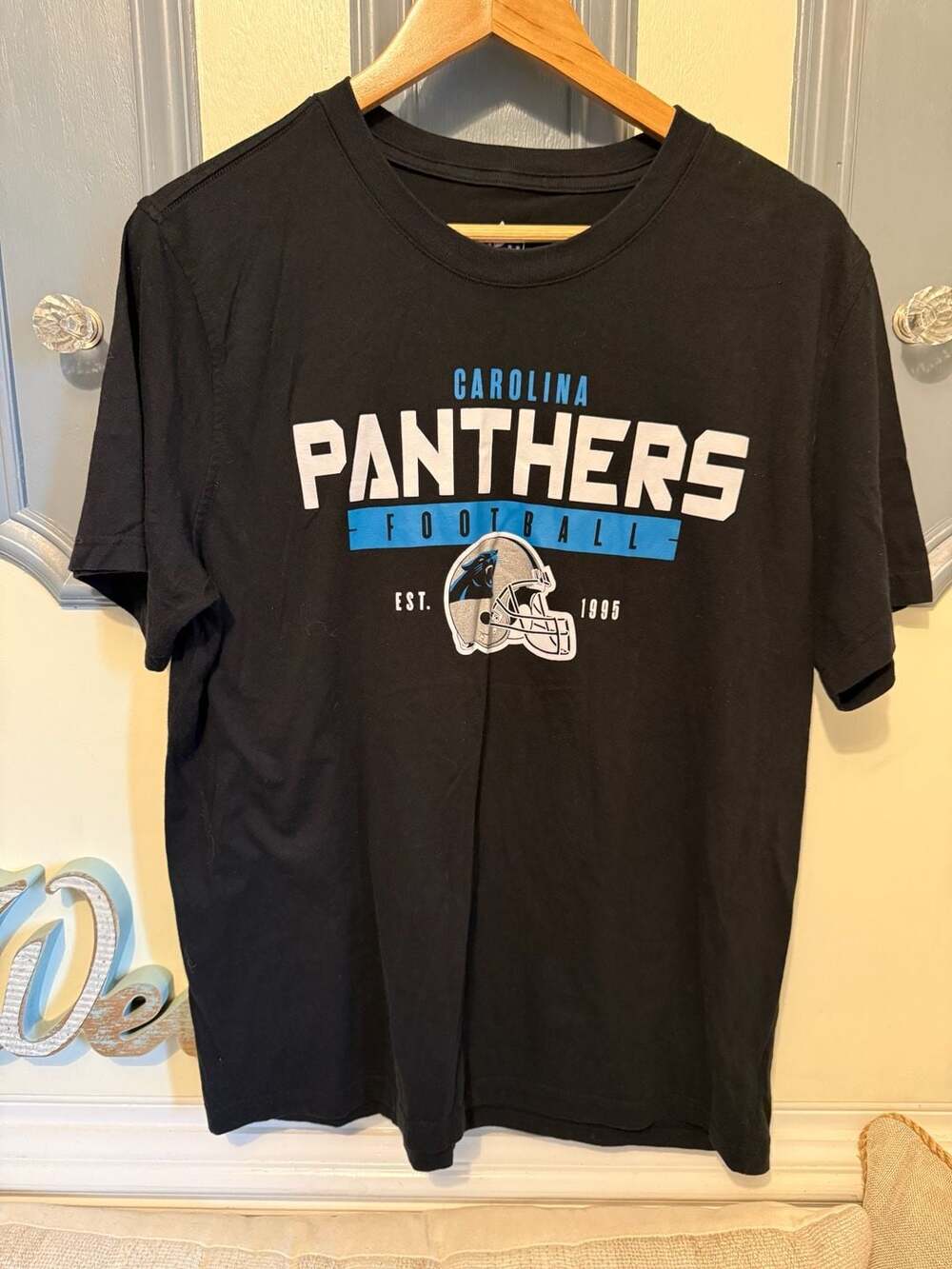 NFL Carolina Panthers Black T-Shirt Size L
